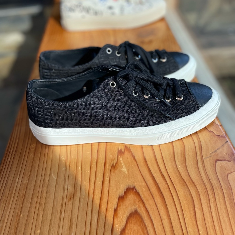 Givenchy city sneaker
